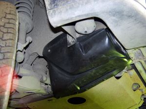Защита картера VOLKSWAGEN Passat B3, B4 V-1,8; 2,0 с пластиковым пыльником (1988-1997) (26.0400)